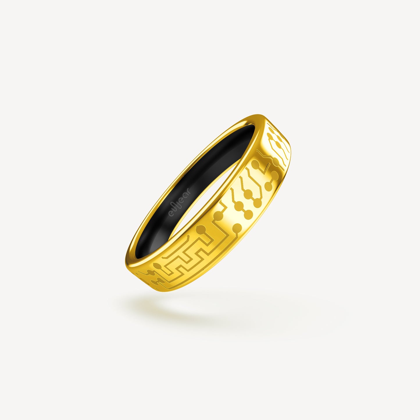 Payment wearable in the form of a ring. gold plated sterling silver, customizable. Waterproof and no connection or batteries needed.
